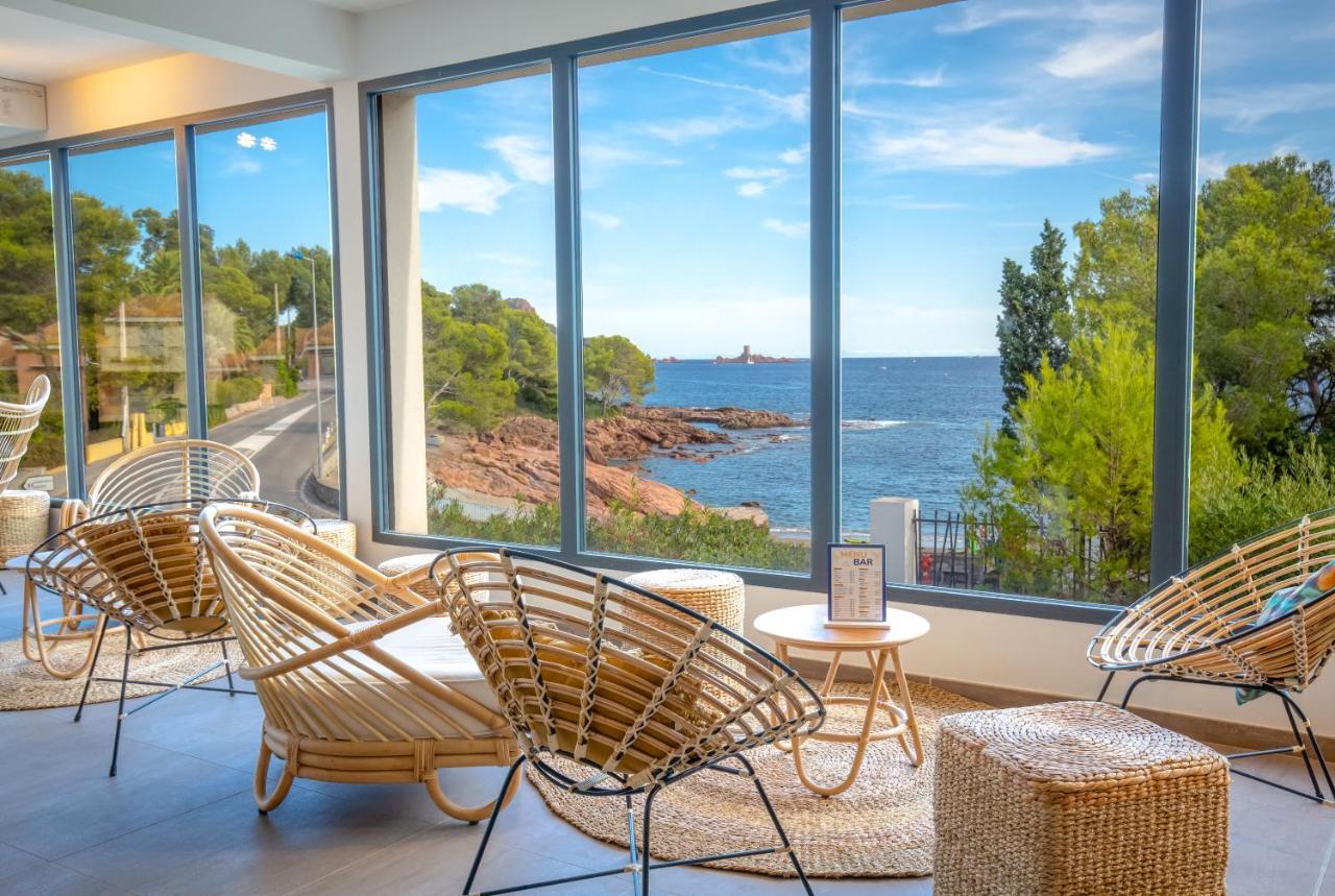 Sowell Residences Chenes Verts Saint-Raphaël Екстериор снимка
