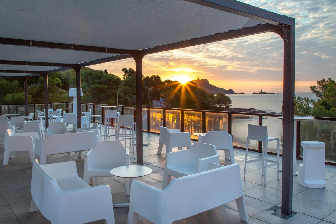 Sowell Residences Chenes Verts Saint-Raphaël Екстериор снимка