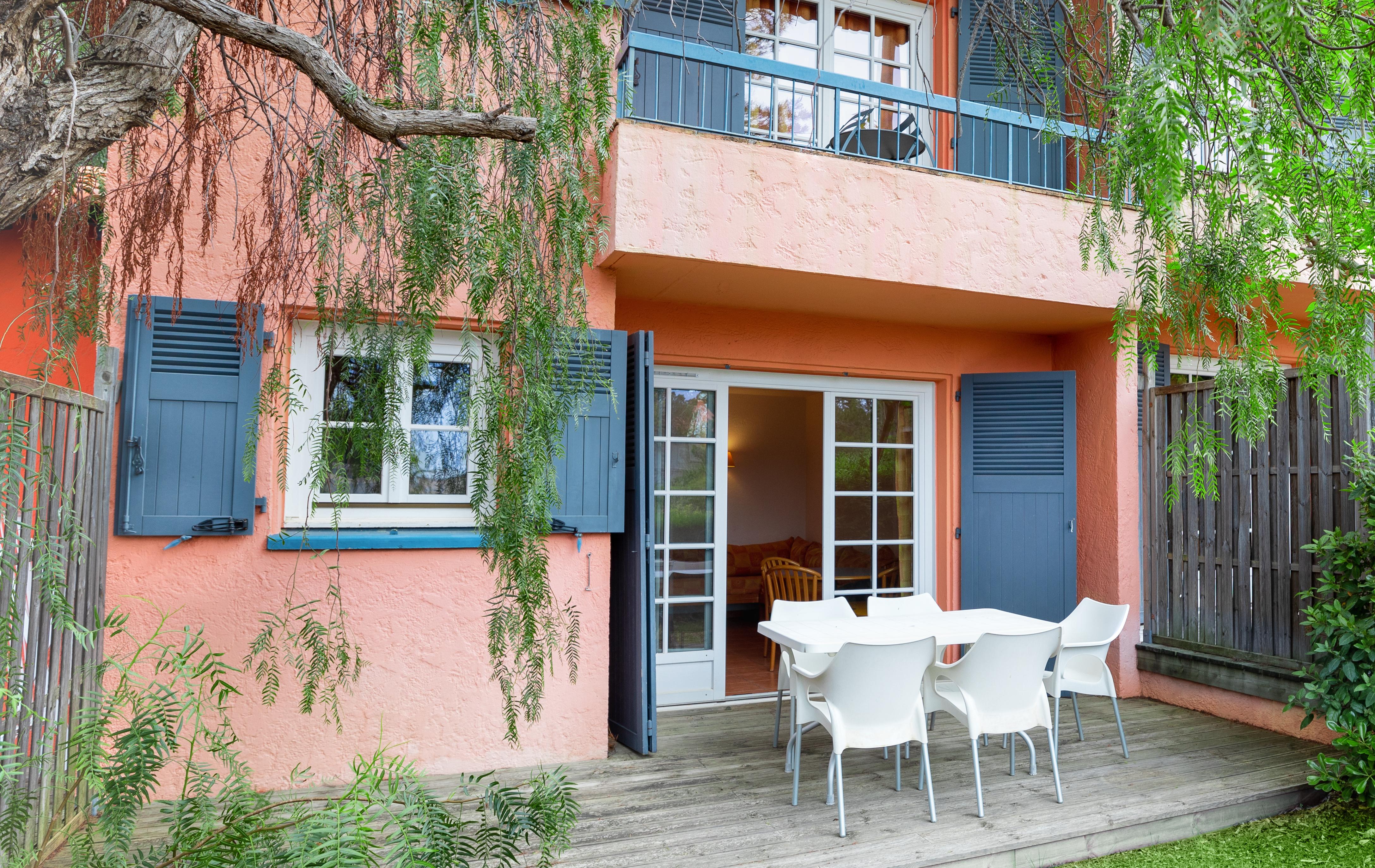 Sowell Residences Chenes Verts Saint-Raphaël Екстериор снимка