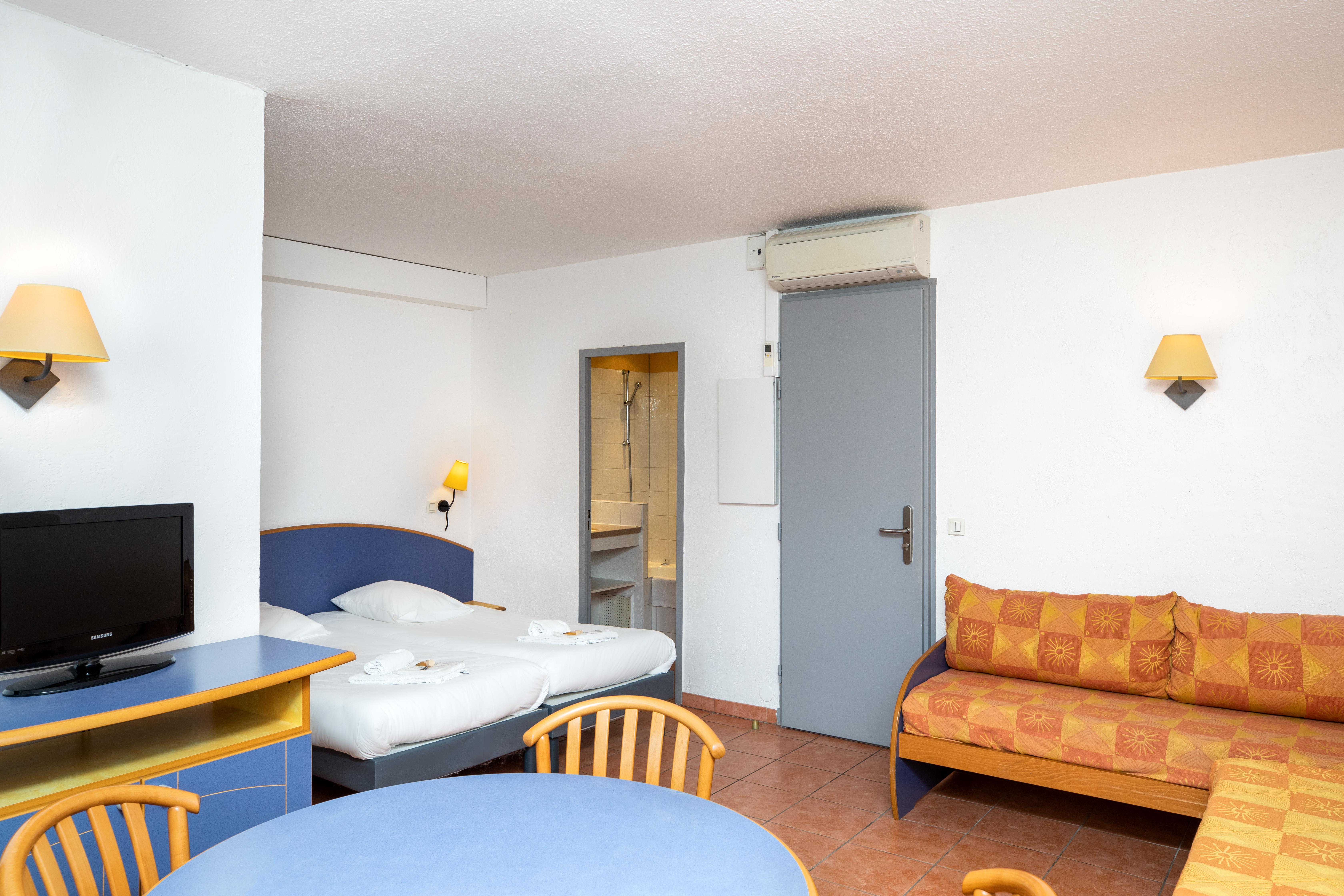 Sowell Residences Chenes Verts Saint-Raphaël Екстериор снимка