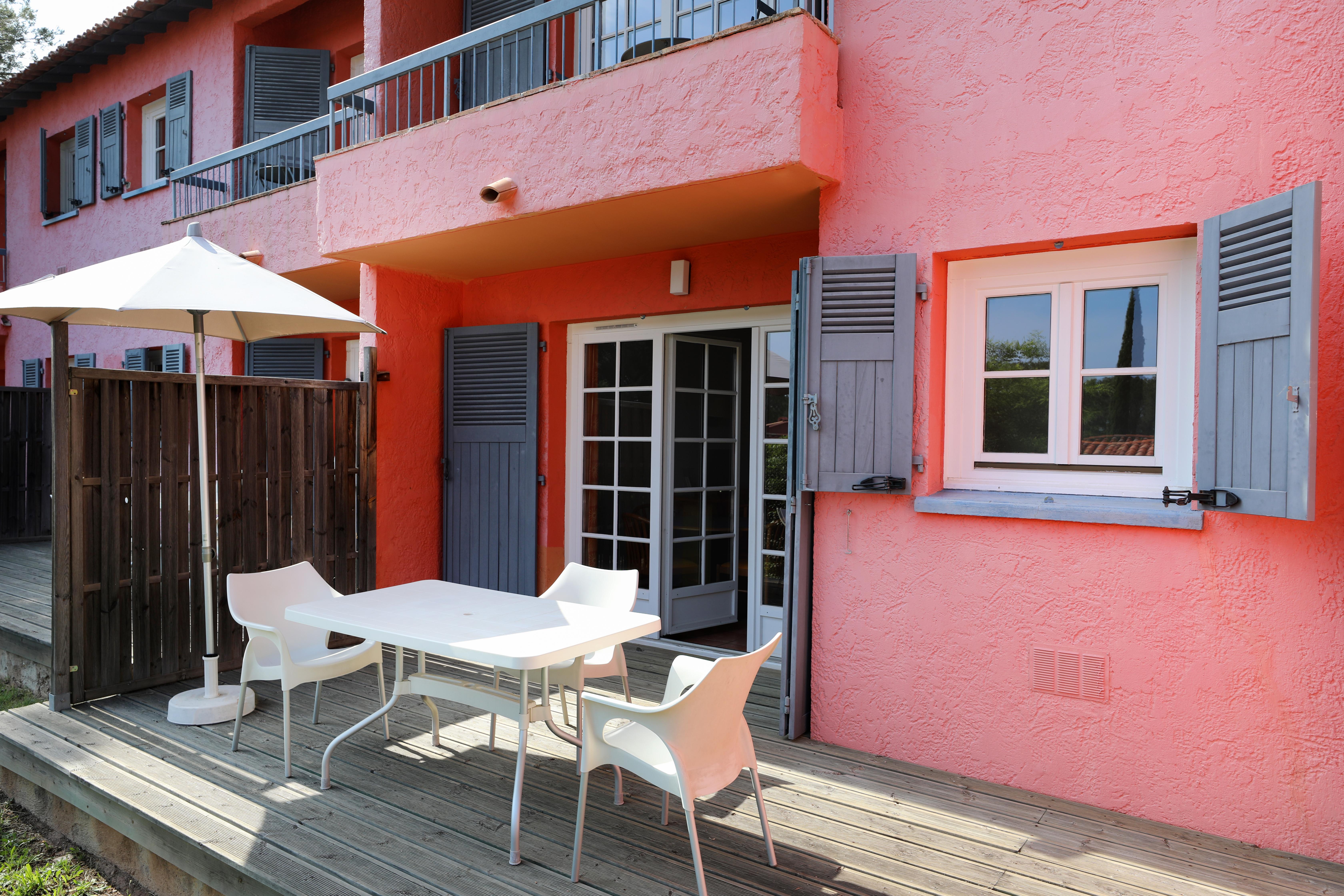 Sowell Residences Chenes Verts Saint-Raphaël Екстериор снимка