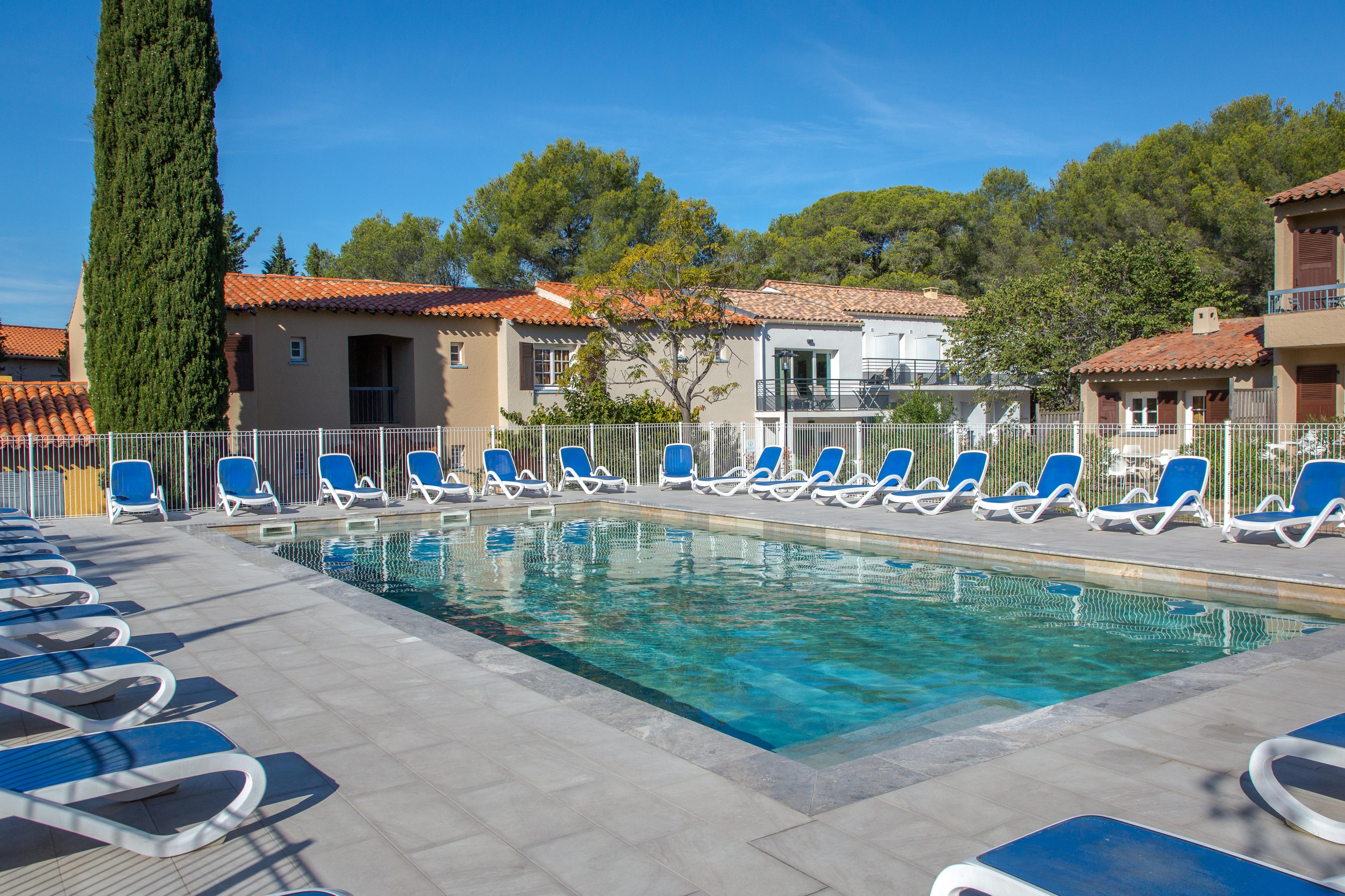 Sowell Residences Chenes Verts Saint-Raphaël Екстериор снимка
