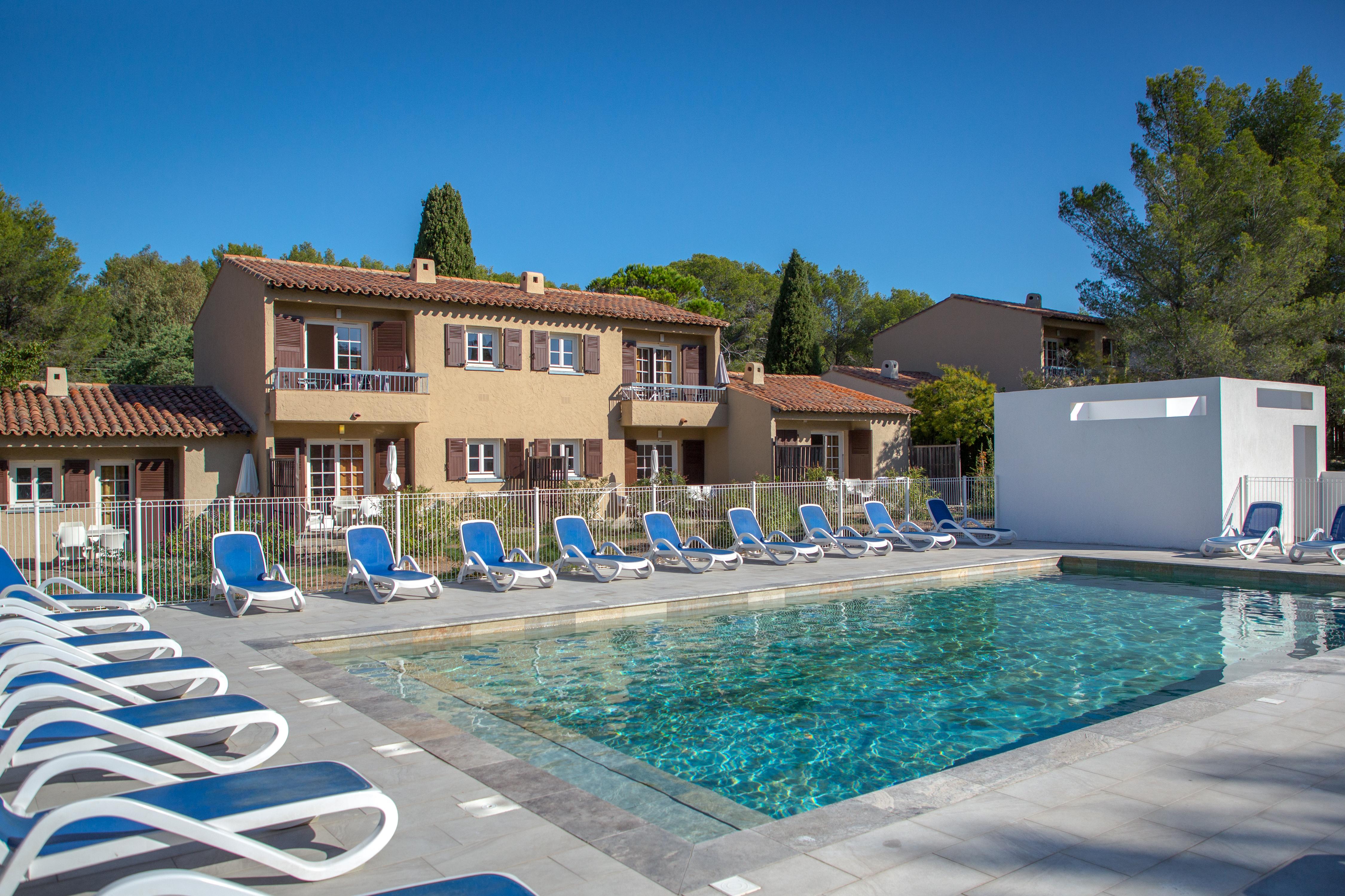 Sowell Residences Chenes Verts Saint-Raphaël Екстериор снимка